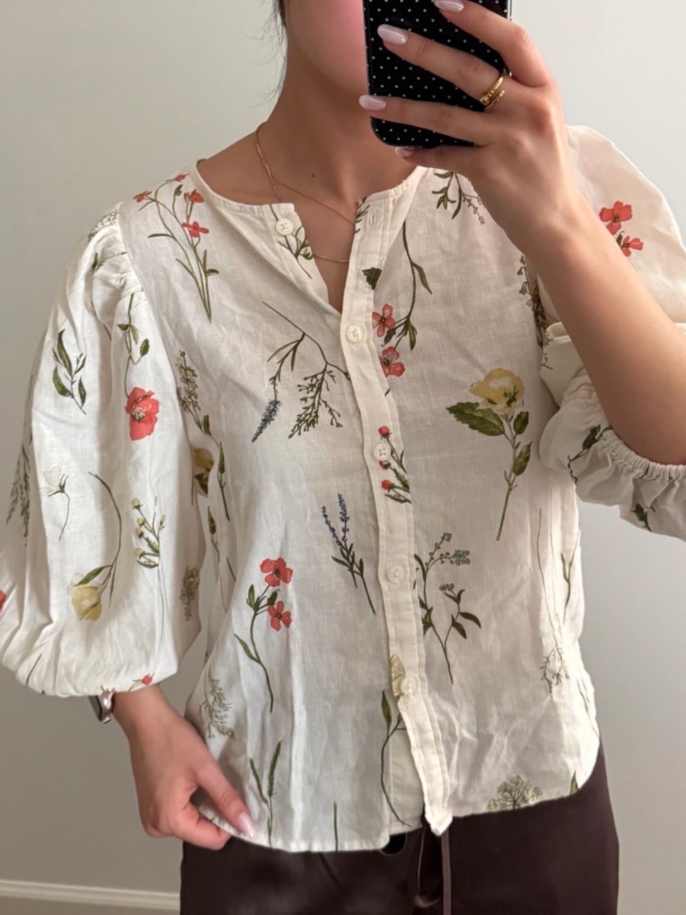H&M linen blend Cream Floral Button-Front Puff Sleeve Blouse